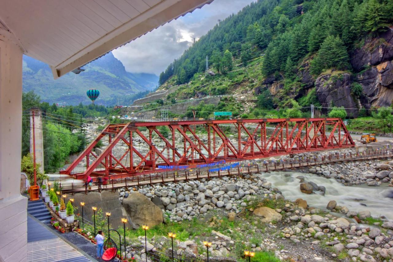 Paradise-The Whitehouse Cafe Manali  Bagian luar foto