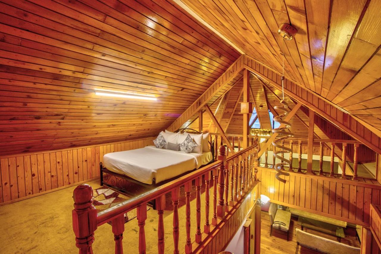 Paradise-The Whitehouse Cafe Manali  Bagian luar foto